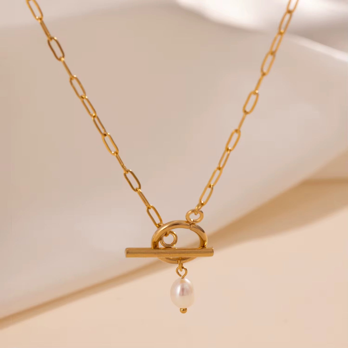 Claire Necklace