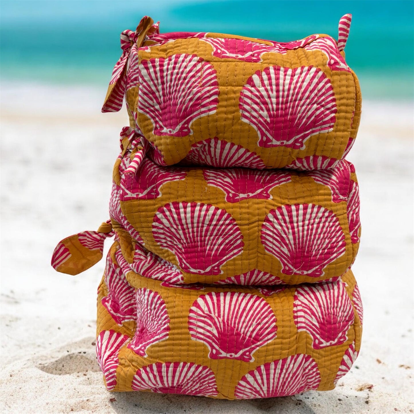 Shell Yeah Cosmetic Bag Set